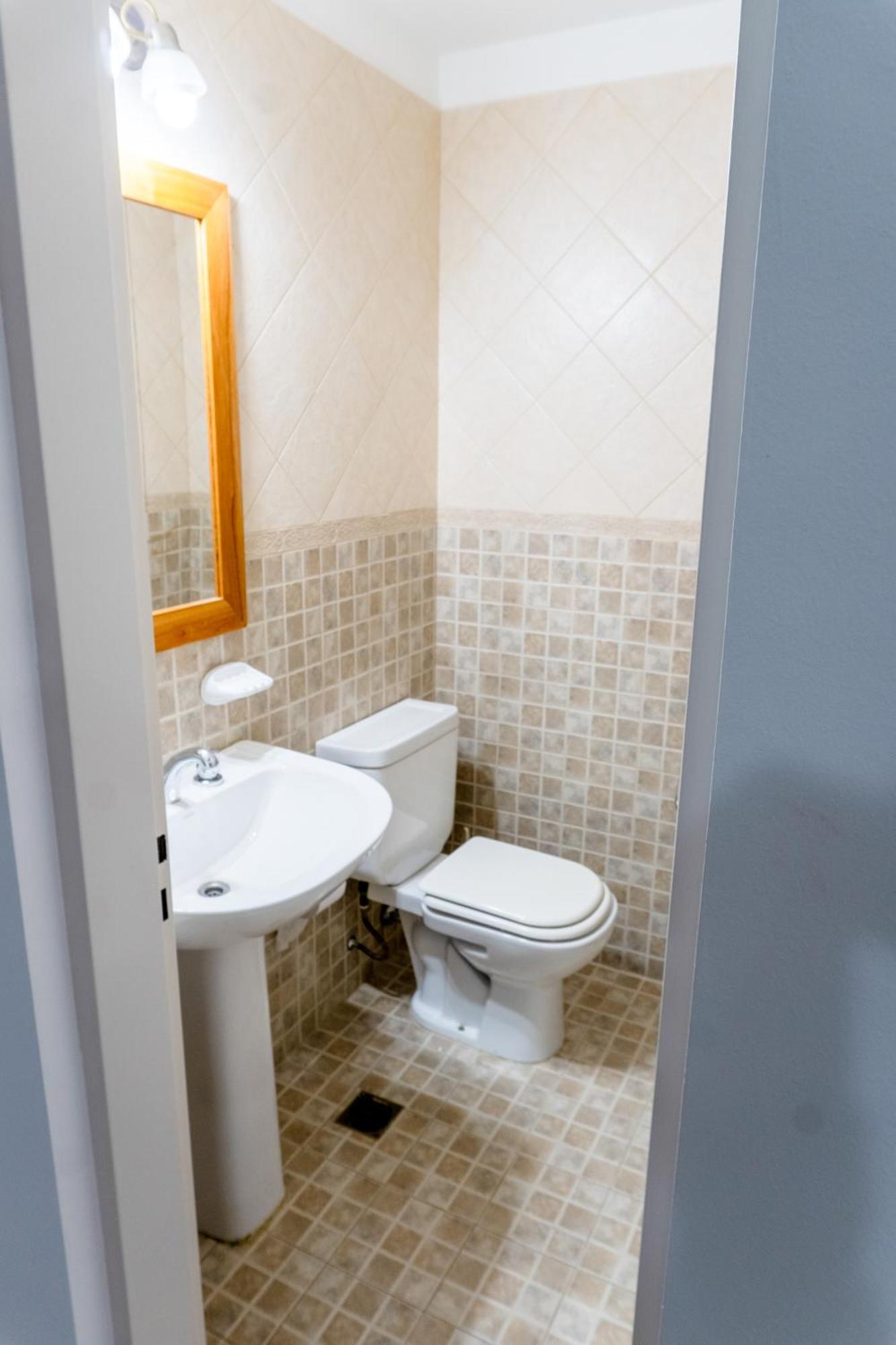 Maca Tobiano, Amplio, Calido, A Pasos Del Mar Apartment Пуерто Мадрин Екстериор снимка